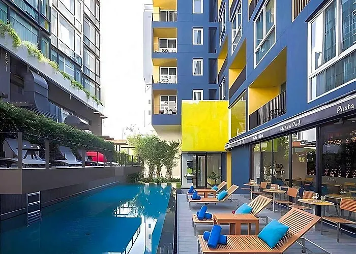 Lit Hotel
